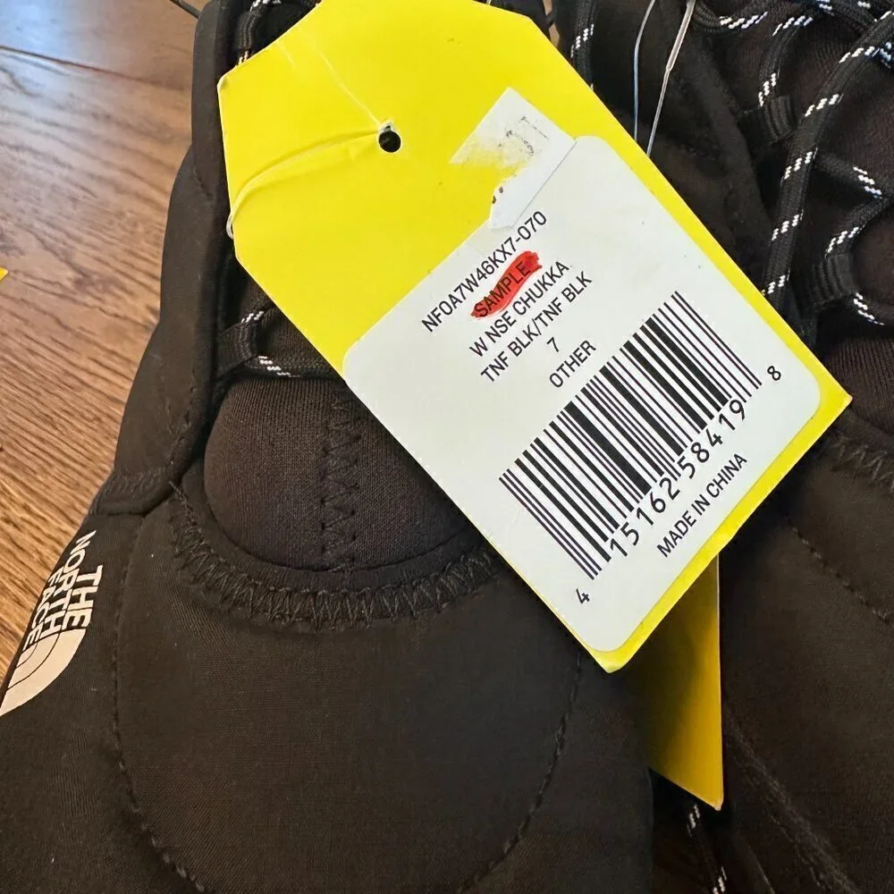 NWT! NEW! The North Face Women Thermalball NSE Chukka Boots -Black Only Size 7